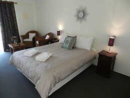Harbourside Motel