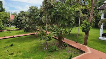 Nam Ou Riverside Hotel & Resort