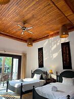 Nam Ou Riverside Hotel & Resort