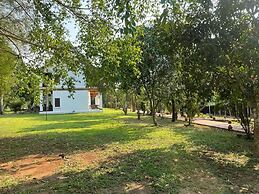 Nam Ou Riverside Hotel & Resort