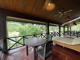 Nam Ou Riverside Hotel & Resort