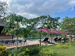 Nam Ou Riverside Hotel & Resort