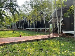 Nam Ou Riverside Hotel & Resort