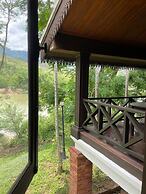 Nam Ou Riverside Hotel & Resort