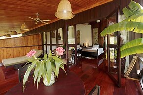 Nam Ou Riverside Hotel & Resort