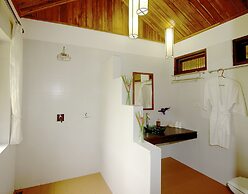 Nam Ou Riverside Hotel & Resort