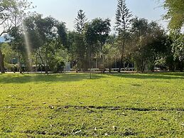 Nam Ou Riverside Hotel & Resort