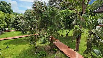 Nam Ou Riverside Hotel & Resort