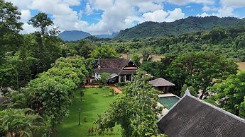 Nam Ou Riverside Hotel & Resort