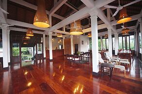 Nam Ou Riverside Hotel & Resort