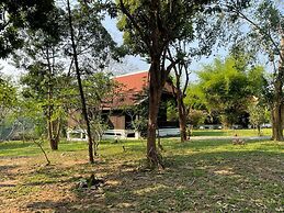 Nam Ou Riverside Hotel & Resort