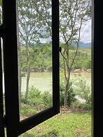 Nam Ou Riverside Hotel & Resort