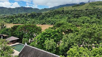 Nam Ou Riverside Hotel & Resort