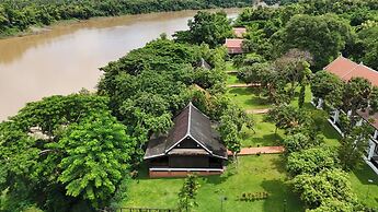 Nam Ou Riverside Hotel & Resort