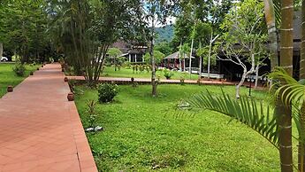 Nam Ou Riverside Hotel & Resort