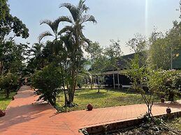 Nam Ou Riverside Hotel & Resort