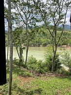 Nam Ou Riverside Hotel & Resort