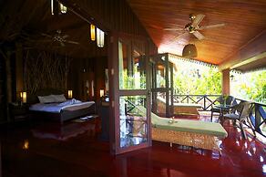 Nam Ou Riverside Hotel & Resort