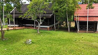 Nam Ou Riverside Hotel & Resort