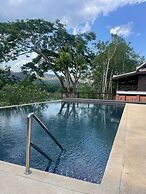 Nam Ou Riverside Hotel & Resort