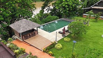 Nam Ou Riverside Hotel & Resort