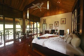 Nam Ou Riverside Hotel & Resort