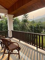 Nam Ou Riverside Hotel & Resort