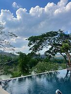 Nam Ou Riverside Hotel & Resort