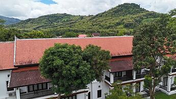 Nam Ou Riverside Hotel & Resort