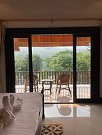 Nam Ou Riverside Hotel & Resort