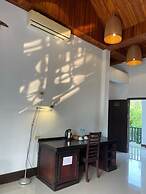 Nam Ou Riverside Hotel & Resort