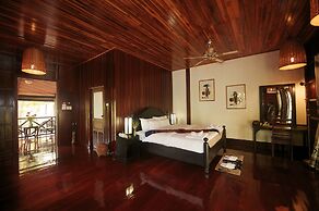 Nam Ou Riverside Hotel & Resort