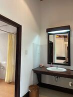 Nam Ou Riverside Hotel & Resort