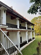 Nam Ou Riverside Hotel & Resort