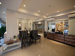 Racha Residence Sri Racha