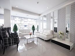 Racha Residence Sri Racha