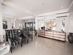 Racha Residence Sri Racha