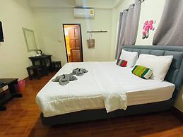 Miss Hong House