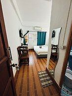 Miss Hong House