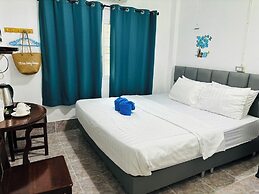 Miss Hong House