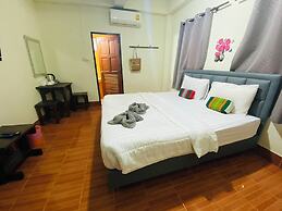 Miss Hong House
