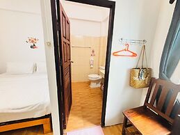 Miss Hong House