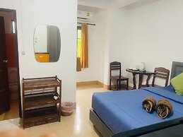 Miss Hong House