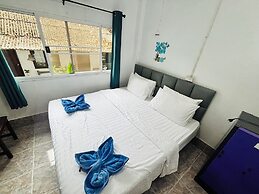 Miss Hong House