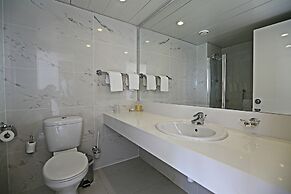 Dome Beach Marina Hotel & Resort