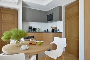 Stradonia Serviced Apartments