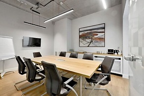 Stradonia Serviced Apartments