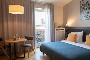 Stradonia Serviced Apartments