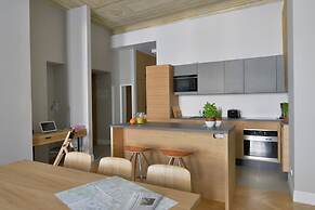 Stradonia Serviced Apartments