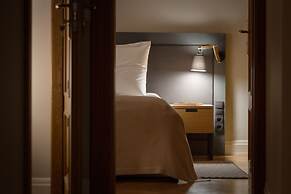 Stradonia Serviced Apartments